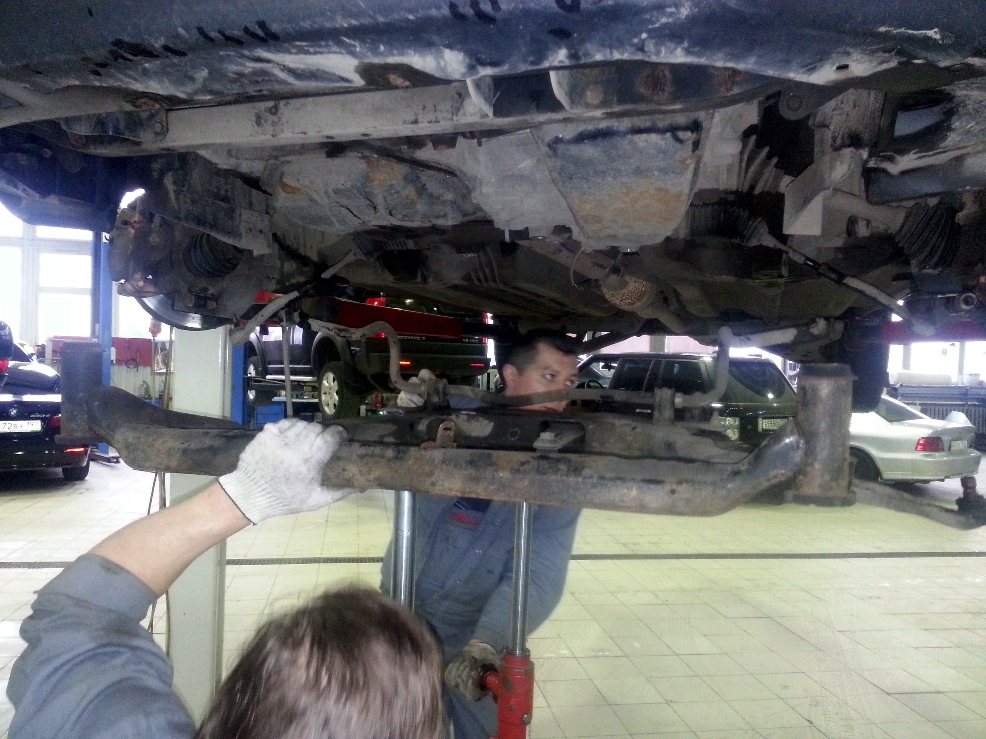 демонтаж подрамника