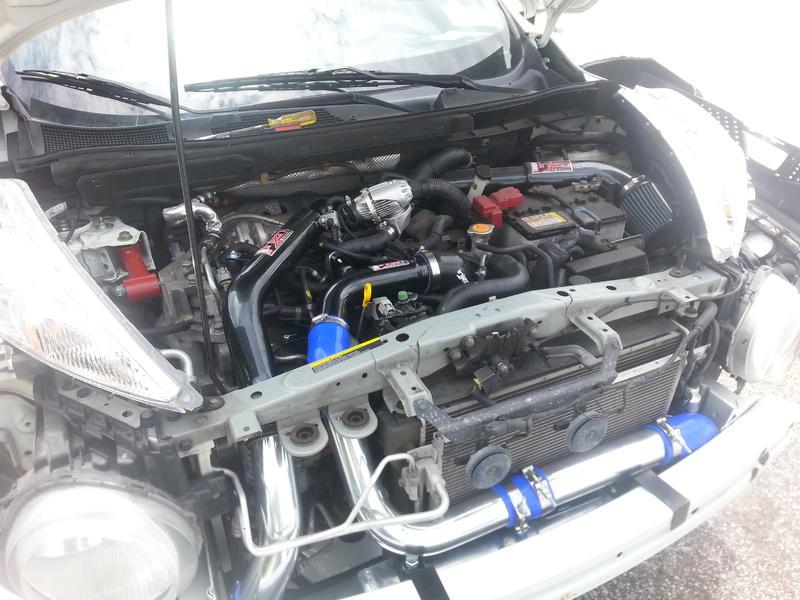 разобранный перед Ниссан Жук