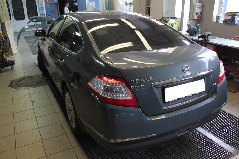 Подготовка Ниссан Теана к замене опоры двигателя