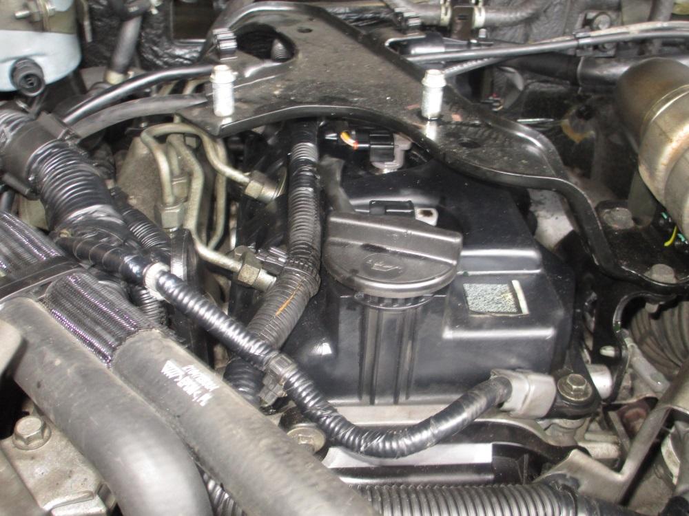 масляная пробка на двигателе