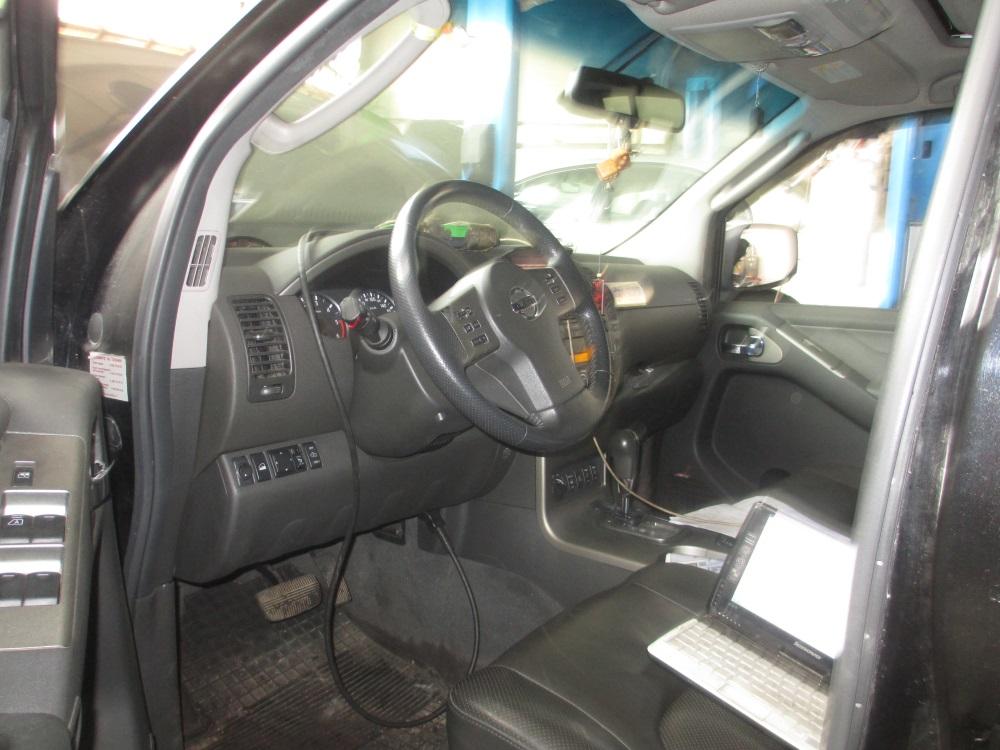 салон Ниссана Патфайндер