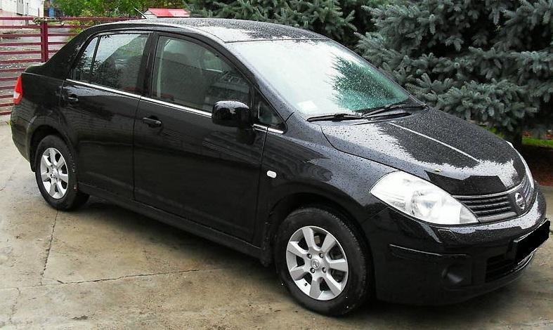 черный Ниссан