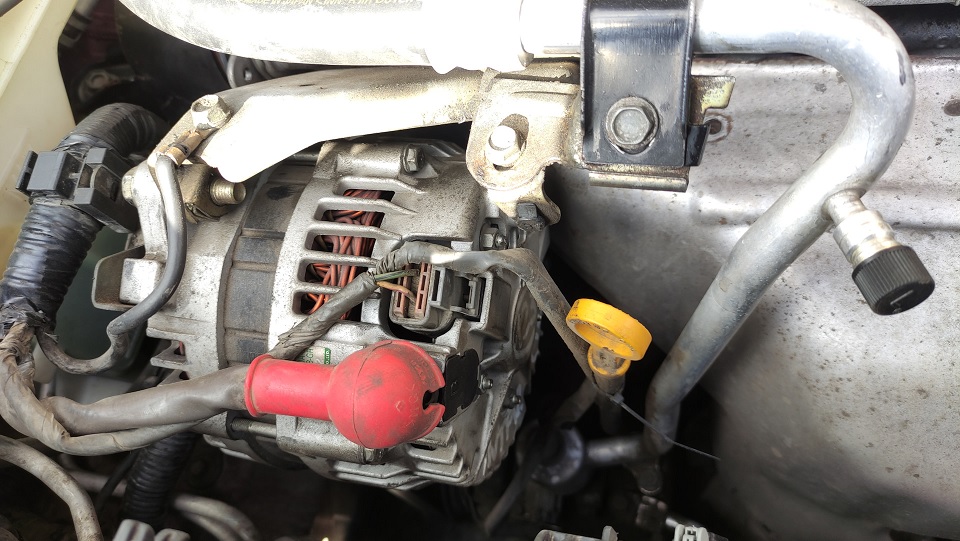 Замена генератора Ниссан