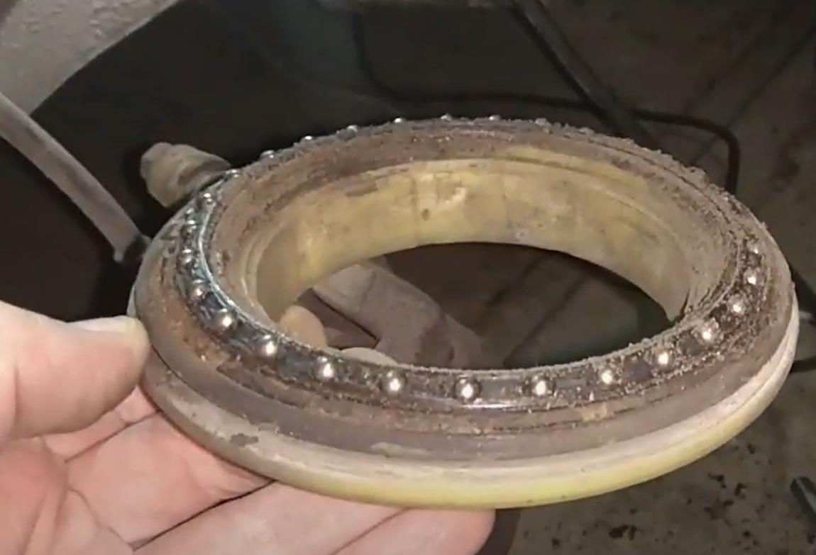 Опорный подшипник