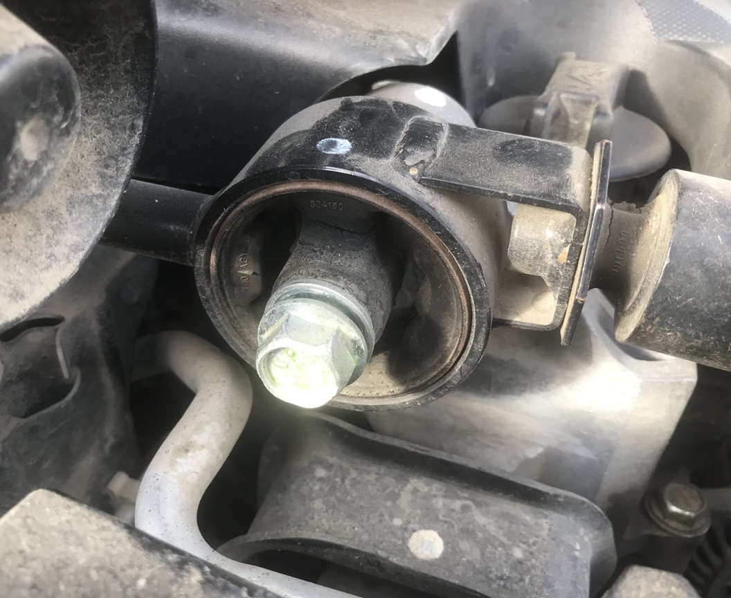 Замена подушек двигателя Ниссан