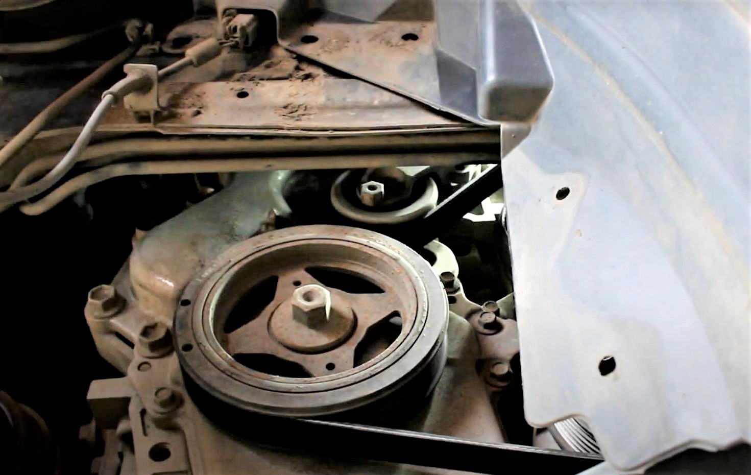 Замена ремня привода агрегатов Ниссан