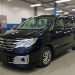 Ниссан Серена после диагностики двигателя в автотехцентре