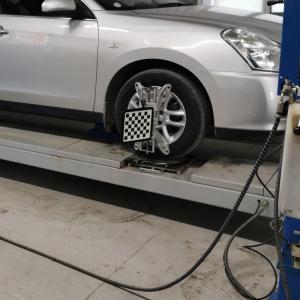 Альмера на регулировке углов установки колес