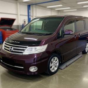 Ниссан Серена после замены приводного ремня в автотехцентре