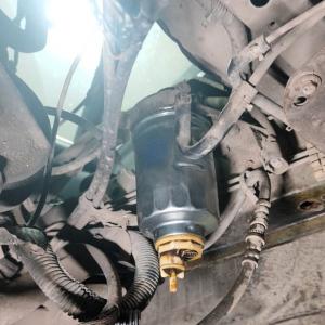 Замена топливного фильтра Ниссан Серена