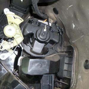 Замена вентилятора печки Ниссан Альмера