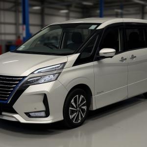 Ниссан Серена после замены втулок стабилизатора в автотехцентре