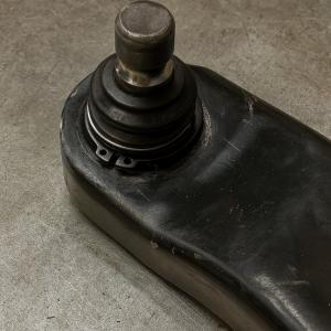 Замена шаровых опор Ниссан Сентра