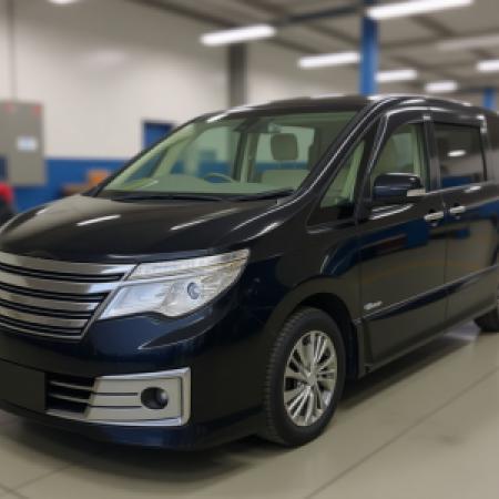 Ниссан Серена после диагностики двигателя в автотехцентре