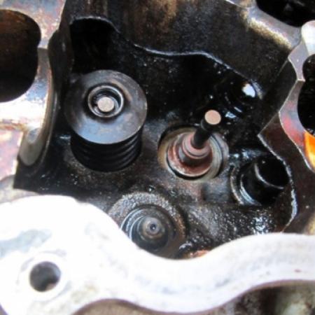 Замена маслосъемных колпачков Ниссан Серена