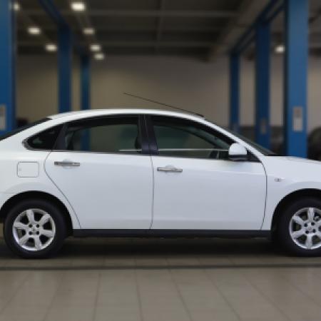 Ниссан Альмера после замены прокладки клапанной крышки в автотехцентре