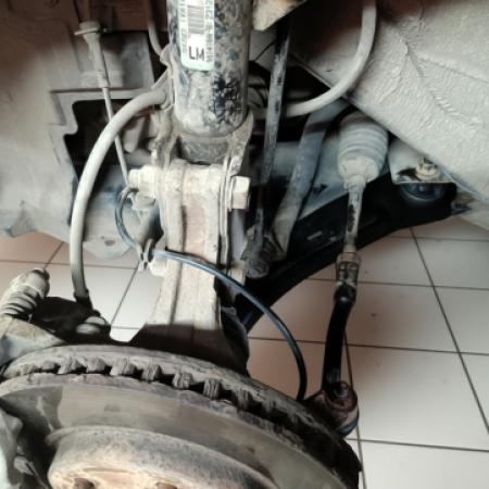 Замена рычагов Ниссан Серена