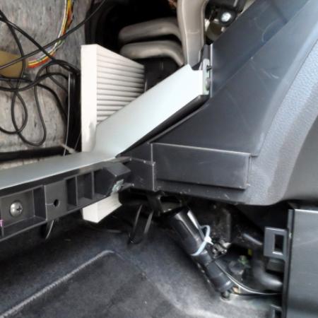 Замена салонного фильтра Ниссан Серена