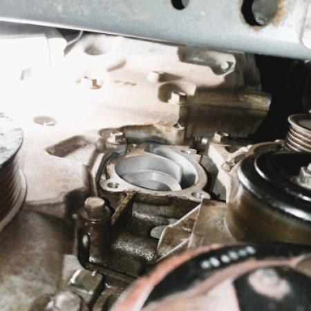 Замена помпы Ниссан Сентра