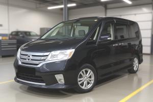 Ниссан Серена после замены амортизаторов в автотехцентре