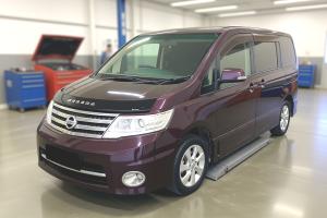 Ниссан Серена после замены приводного ремня в автотехцентре