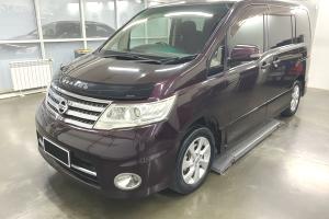 Ниссан Серена после замены салонного фильтра в автотехцентре