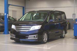 Ниссан Серена после замены топливного фильтра в автотехцентре